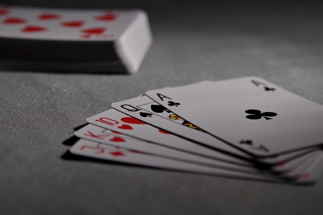Poker Versus Blackjack – Popularity In 2022